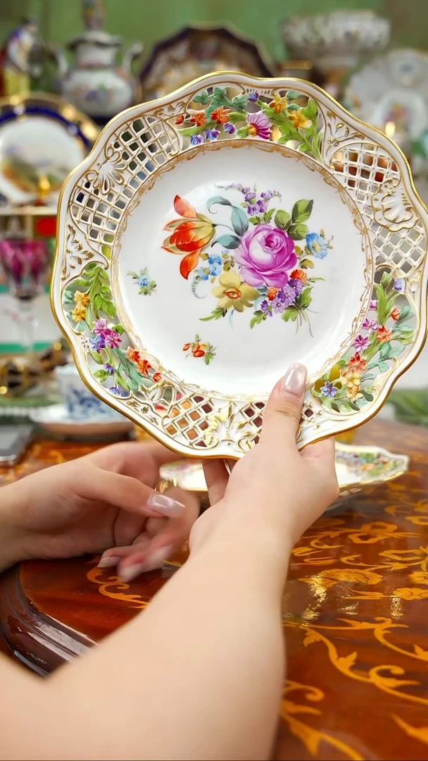 骨瓷娜娜中古瓷器如图所示35