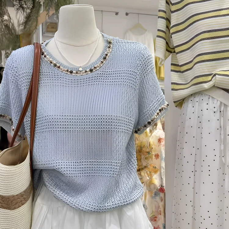 夏季新款重工彩色钉珠上衣女小众气质别致纯色镂空圆领短袖针织衫