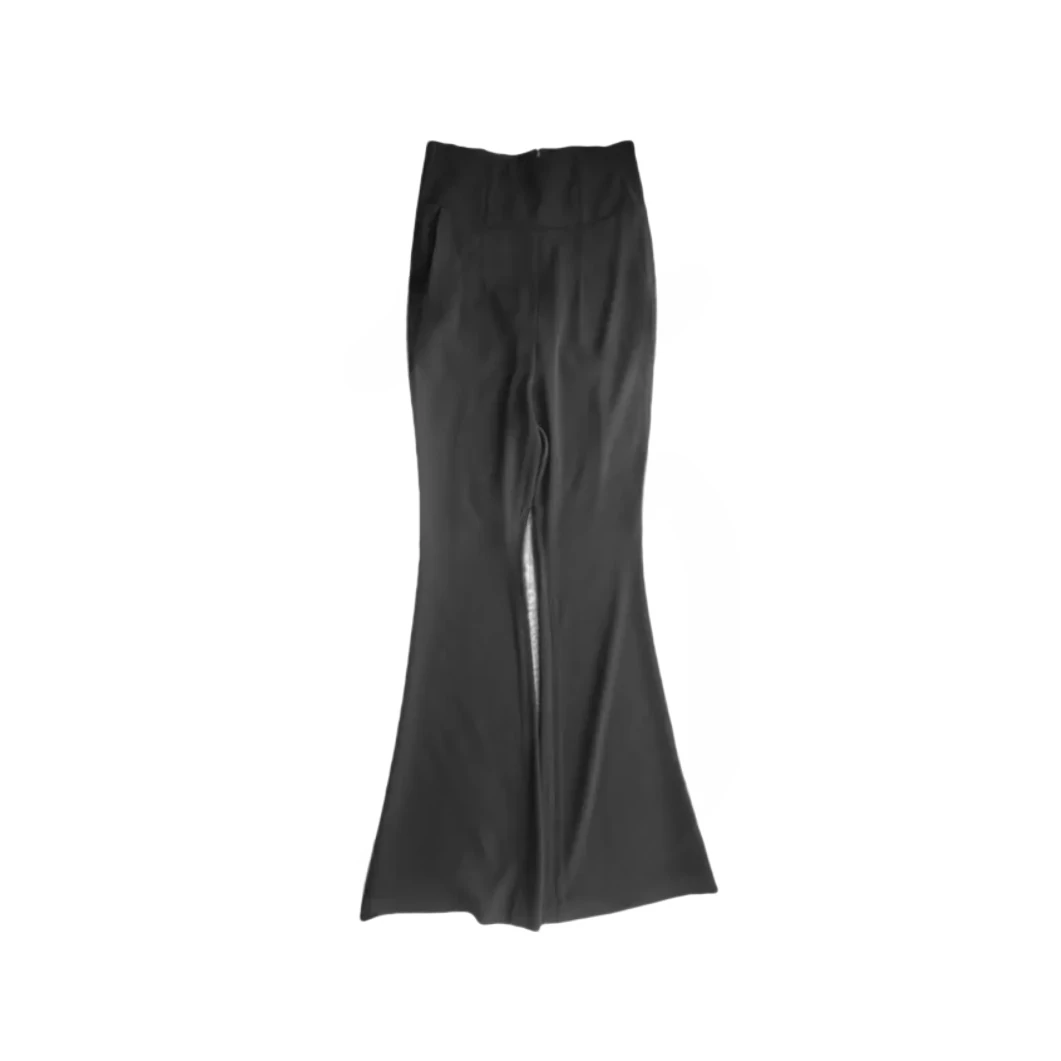 雨夜鱼尾裤腿部15°的微喇鱼尾设计修饰纤长腿型