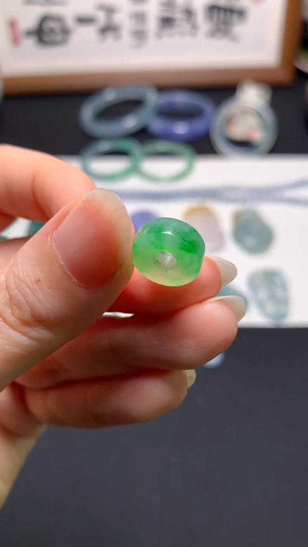 未镶嵌定制翡翠0282415084