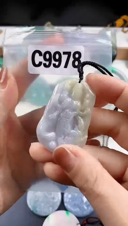 颈饰未镶嵌翡翠天然翡翠吊坠挂件