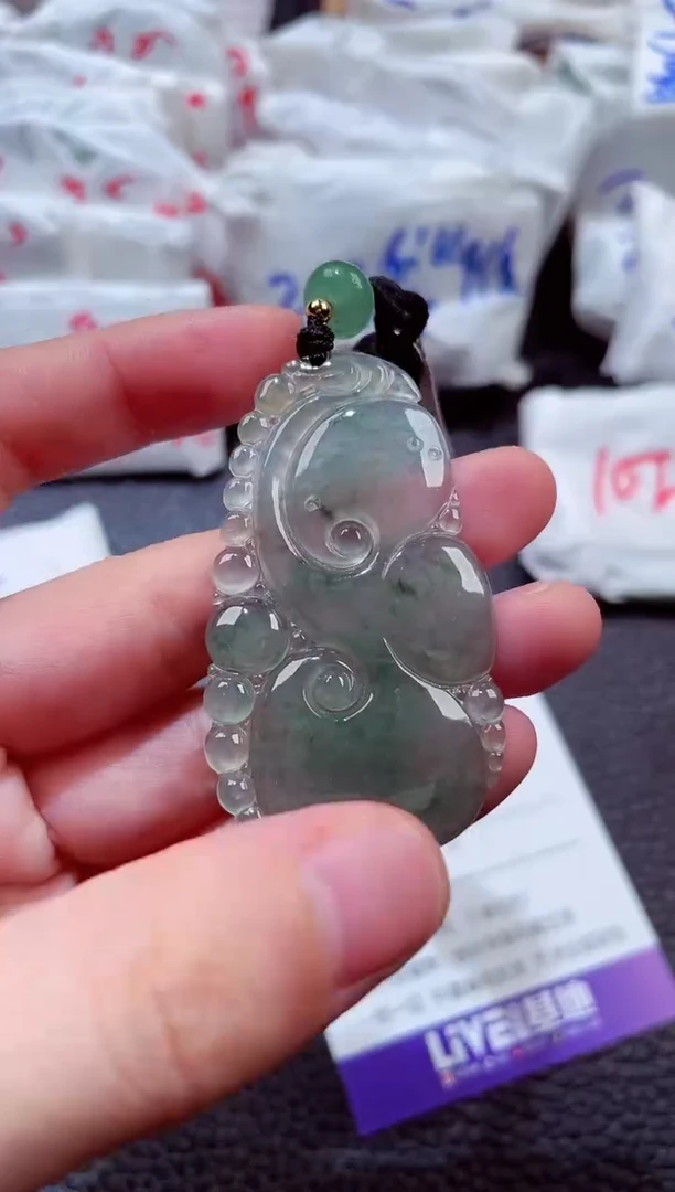 翡翠未镶嵌颈饰00016351