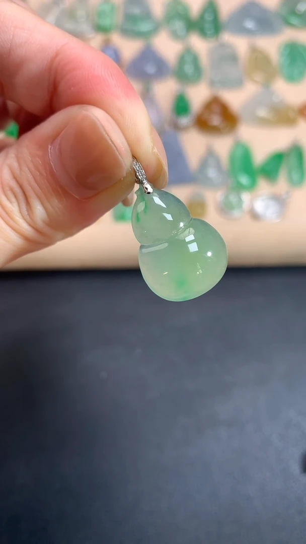 翡翠18K金镶嵌吊坠(不含链)葫芦|1680+0