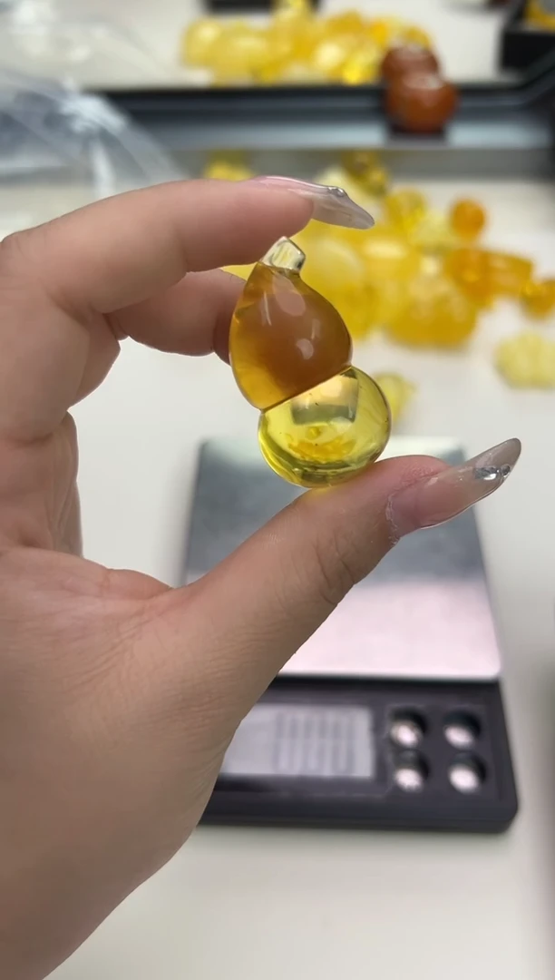 裸石琥珀未镶嵌琥珀蜜蜡吊坠