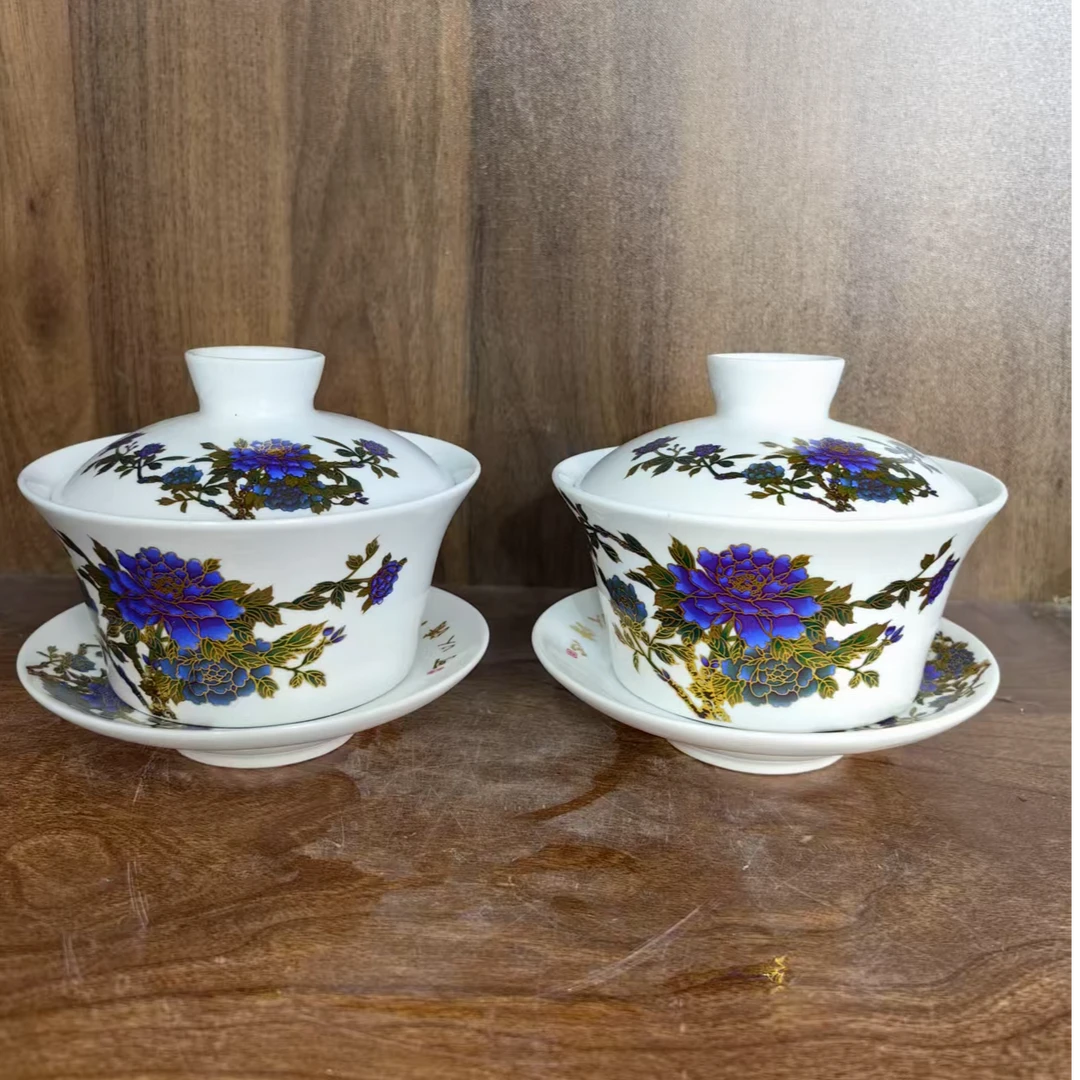 A558景德镇制陶瓷盖碗一对