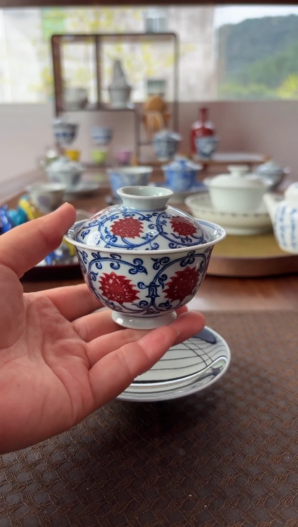 【闪购商品】其他其他闪购釉里红缠枝盖碗