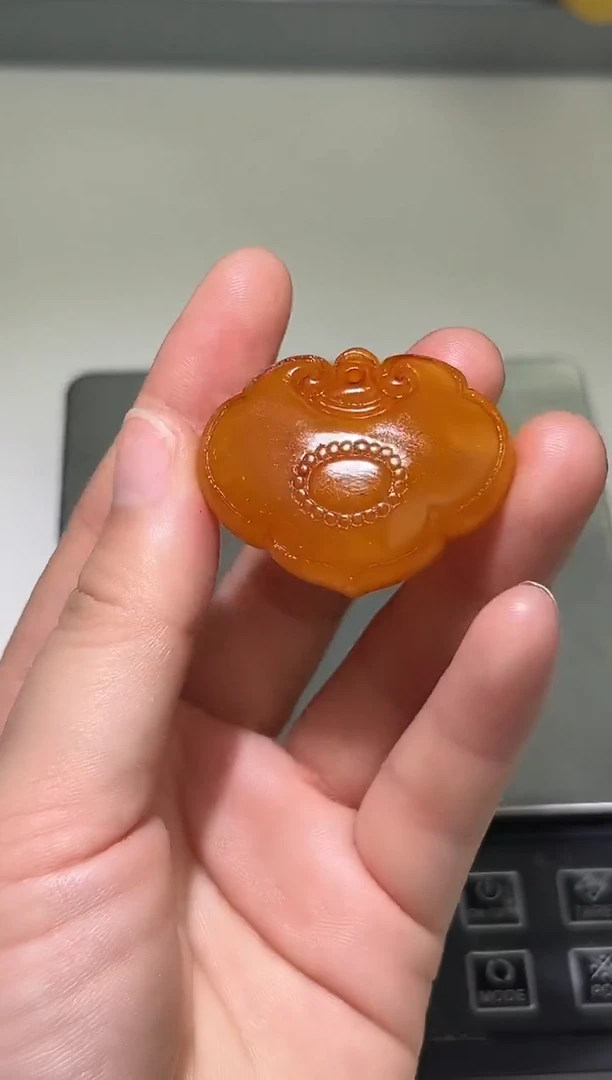 裸石琥珀未镶嵌琥珀蜜蜡吊坠