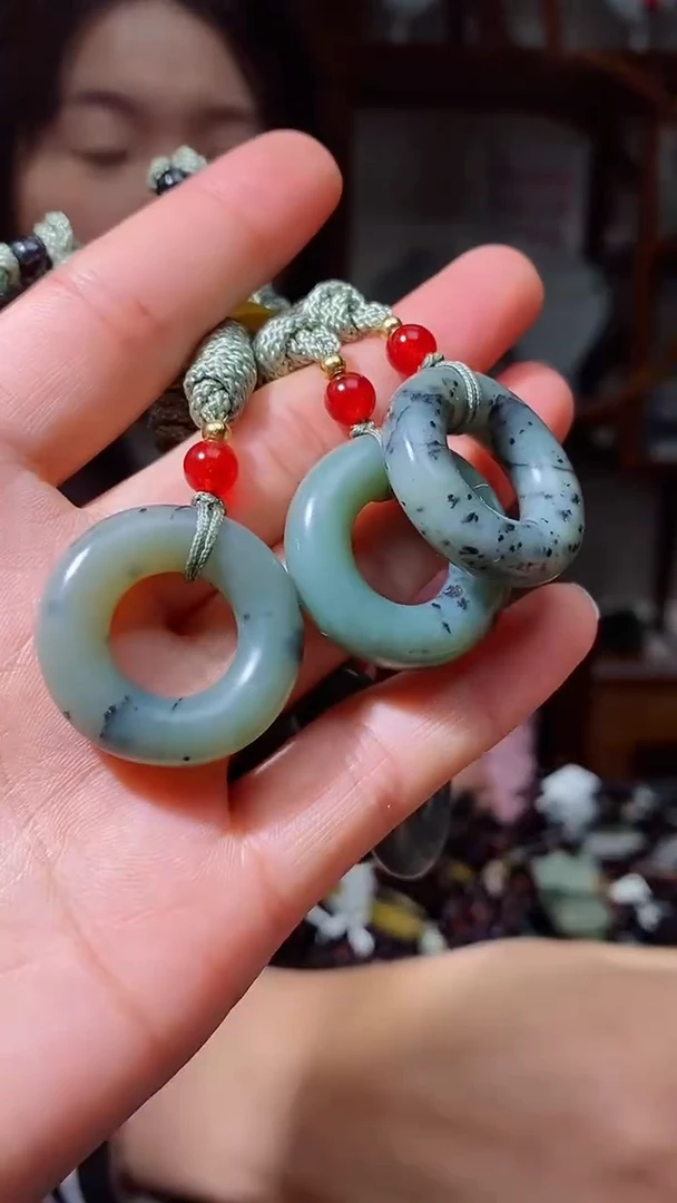 【闪购商品】和田玉挂件未镶嵌1111多样性发货 拍一发一