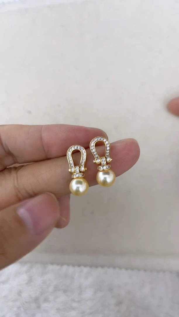 银S925镶嵌海水珍珠耳饰耳钉