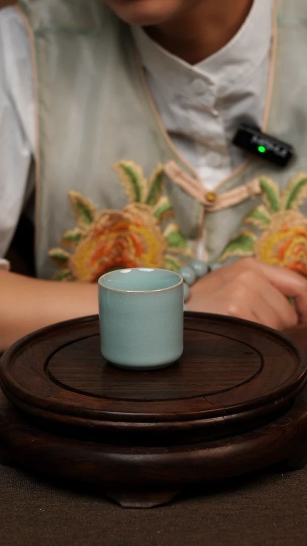 瓷片天青色扳指杯50ml 微瑕 不带礼盒