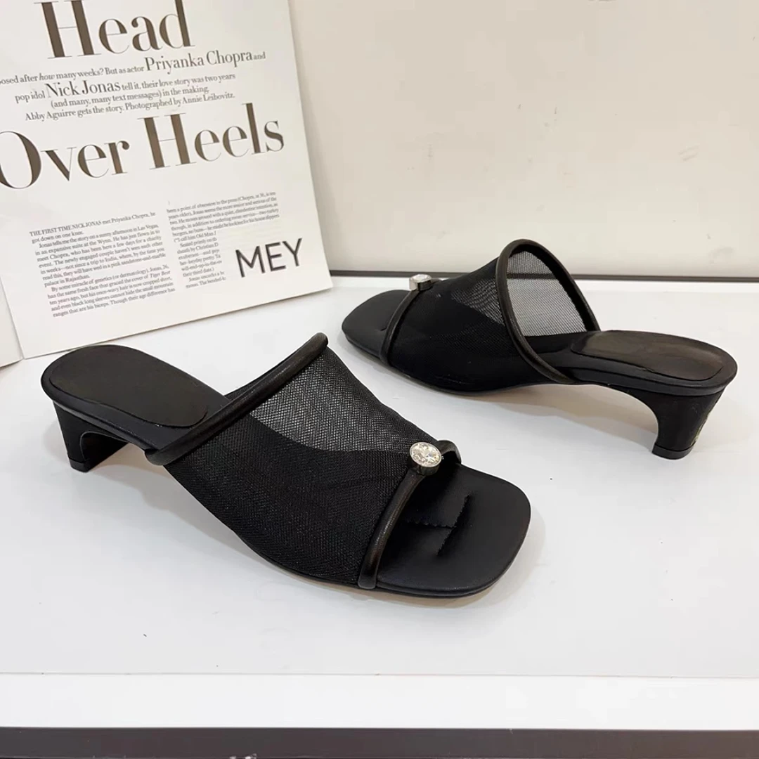 C2782  黑色 夏季时尚低跟方头舒适水钻露趾拖鞋