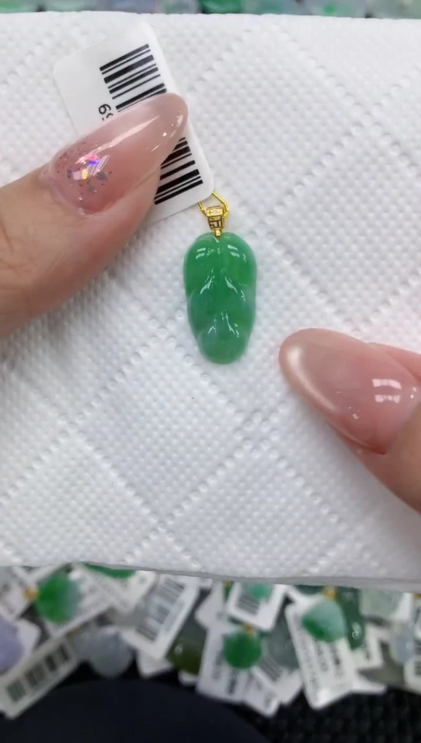 颈饰未镶嵌翡翠1111111111