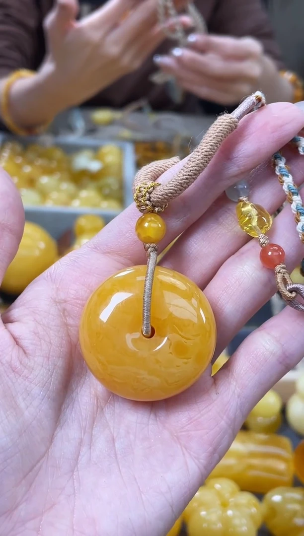 裸石琥珀未镶嵌J50