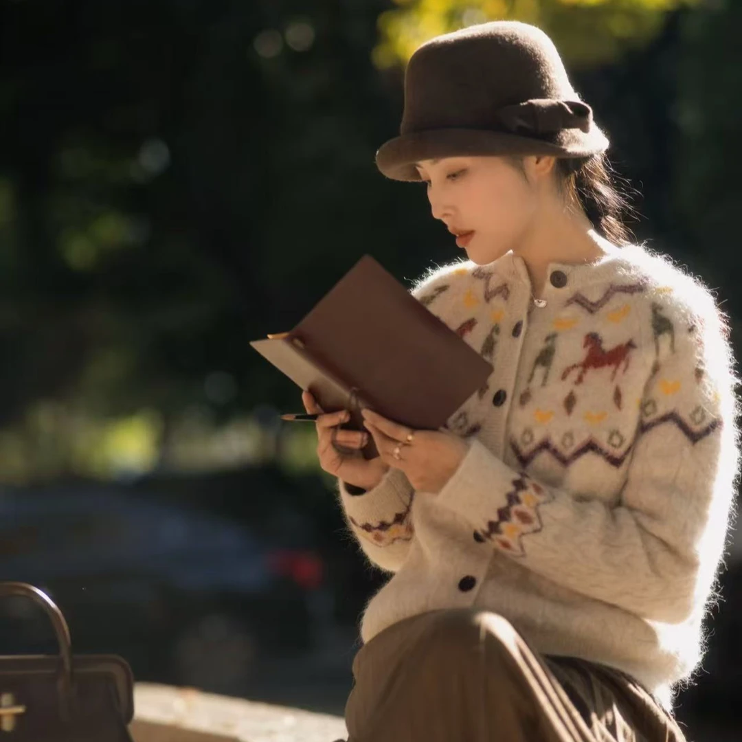 【彩马提花】2026春季新款时尚百搭费尔岛提花毛衣女.D2524