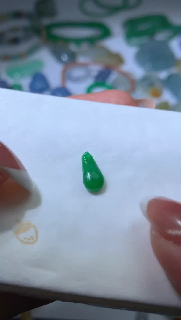 未镶嵌定制翡翠毛货