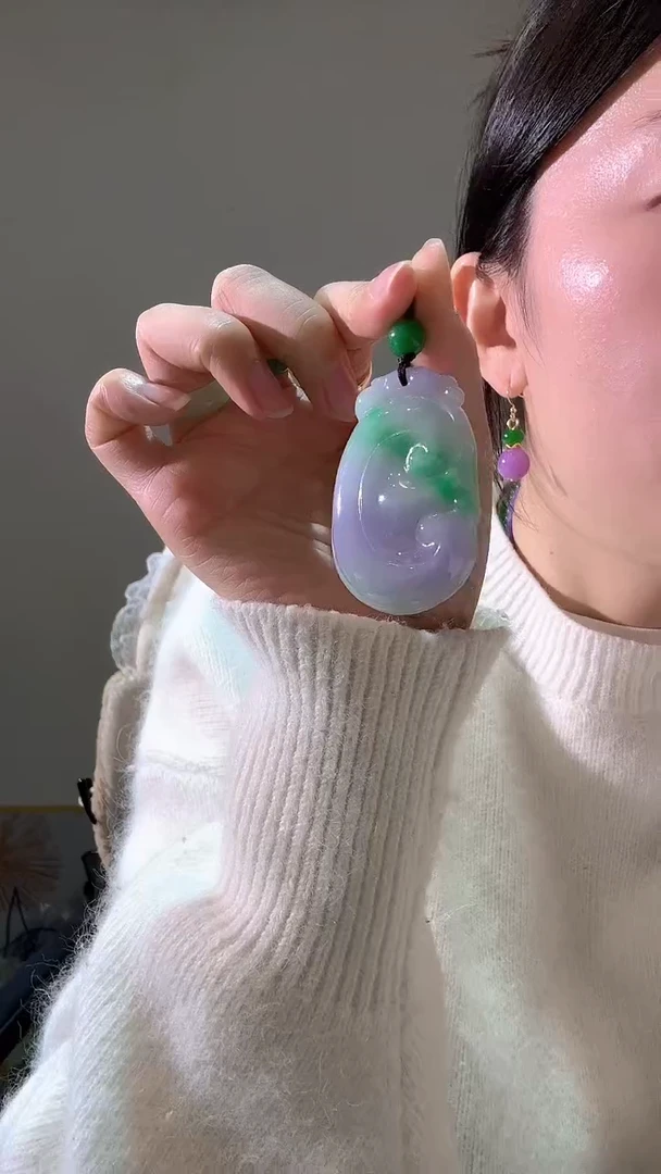 颈饰未镶嵌翡翠春彩大如意一套