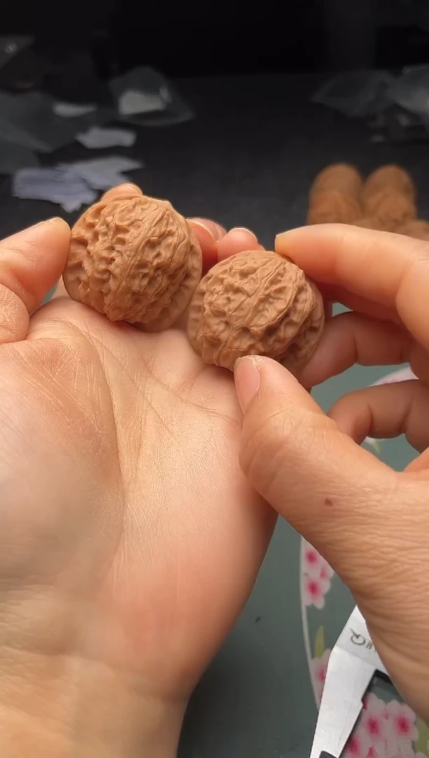 把件文玩核桃w269   野狼 36尺