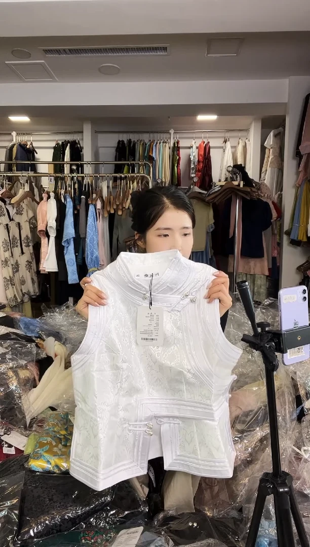 2X    马甲      135