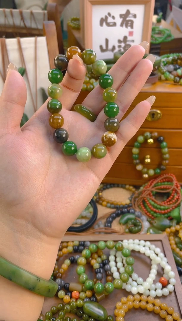 未镶嵌手串和田玉莫奈