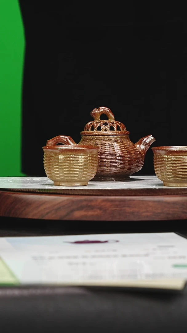 宜兴原矿高端紫砂  星空段泥 230cc