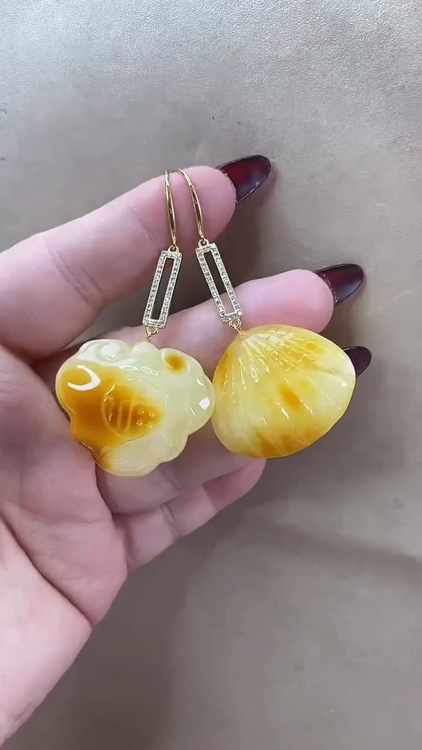 琥珀颈饰未镶嵌耳环