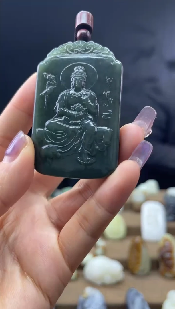 颈饰未镶嵌和田玉1