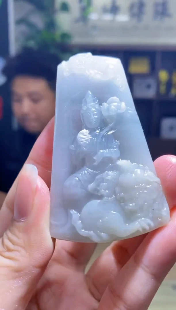 定制翡翠未镶嵌观音