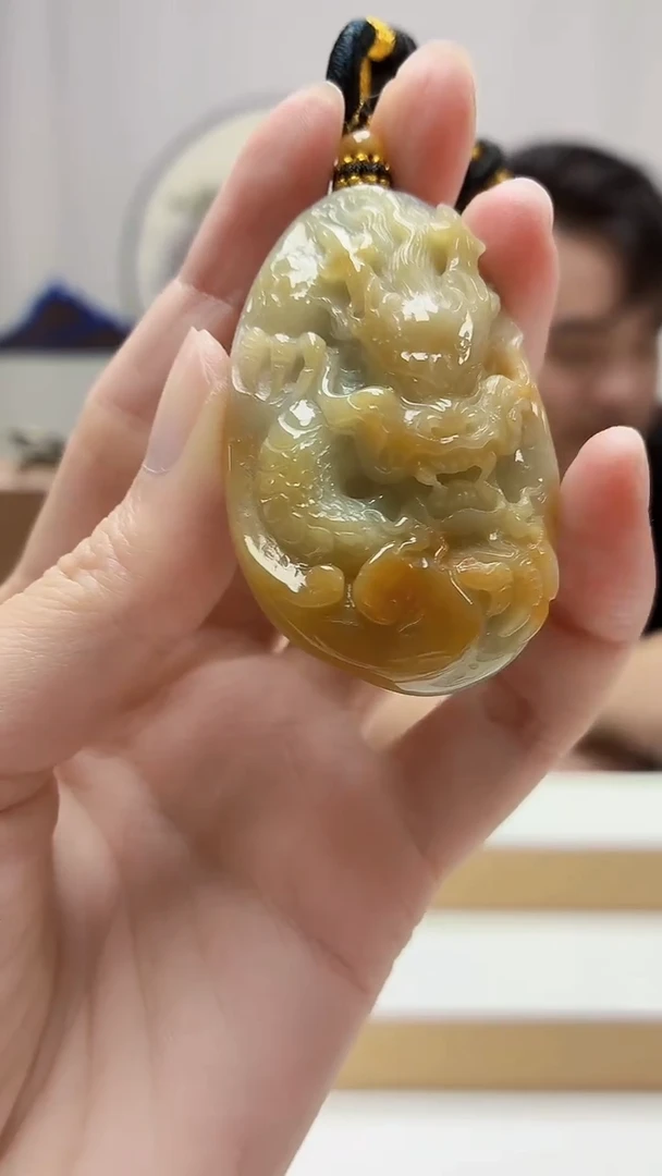 未镶嵌定制翡翠5060zm-毛货挂件163龙牌