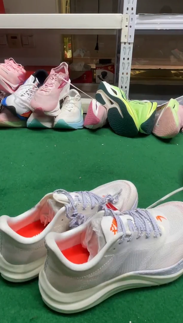 如****忆这是个大鞋店家的鞋403