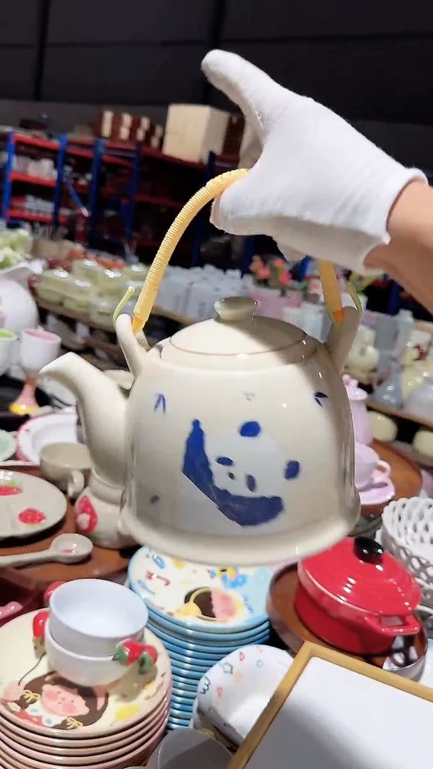 陶瓷熊猫茶壶微瑕 凑满20元包邮