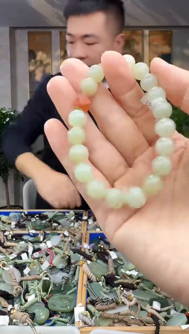 未镶嵌和田玉挂件拍一发一