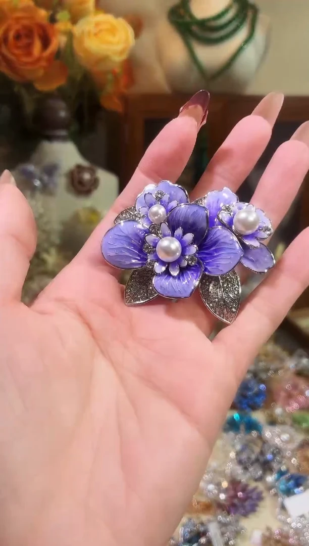 合成立方氧化锆铜合金紫丁香