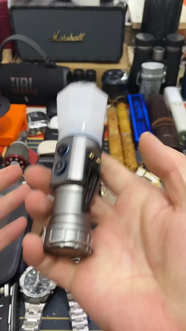 瓷片闪购商品 如图所示