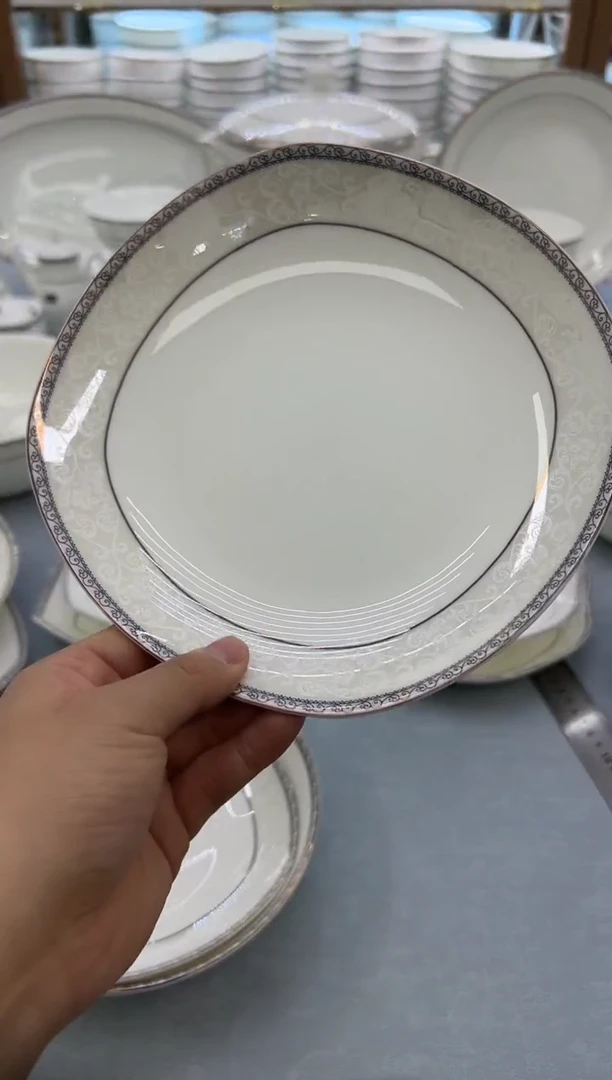 骨瓷玲珑8方2个