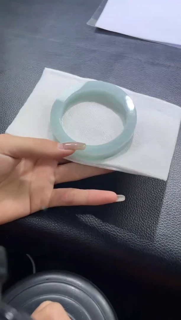 【闪购商品】定制翡翠手镯未镶嵌手镯DDS/发一件