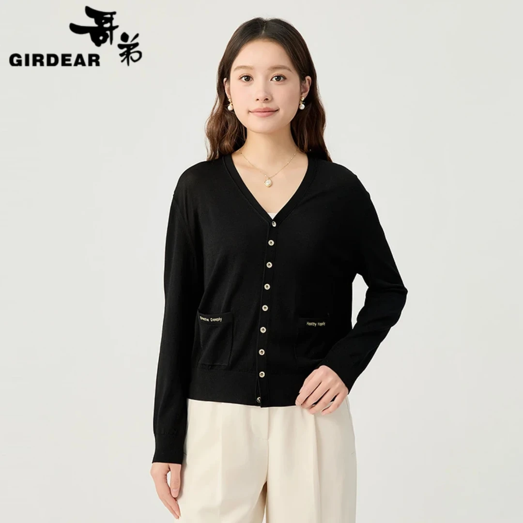 哥弟 V领精致刺绣开衫气质长袖短款时尚百搭黑色简约新款148024