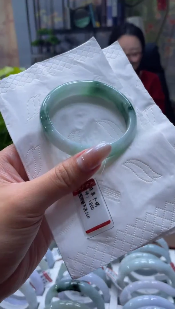 未镶嵌手镯翡翠8974*******