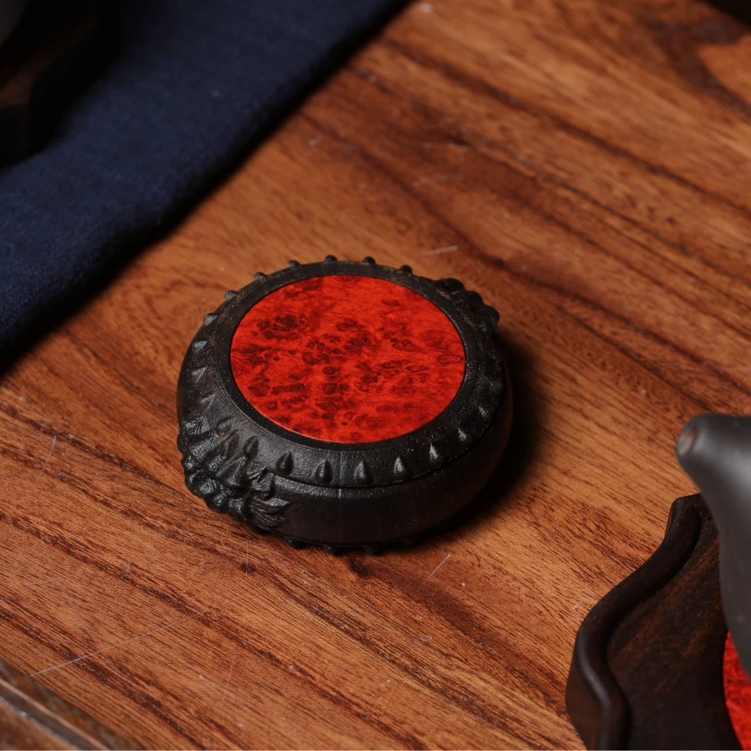 【貔貅盖置】紫光檀镶嵌缅甸花梨木瘤疤