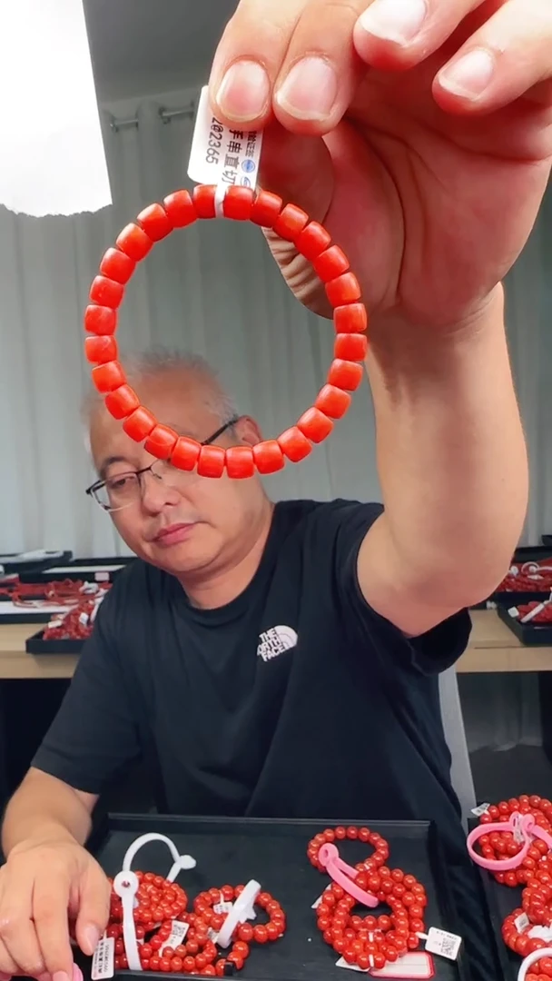 南红玛瑙多样性发一件未镶嵌7mm阿东寨直切单圈