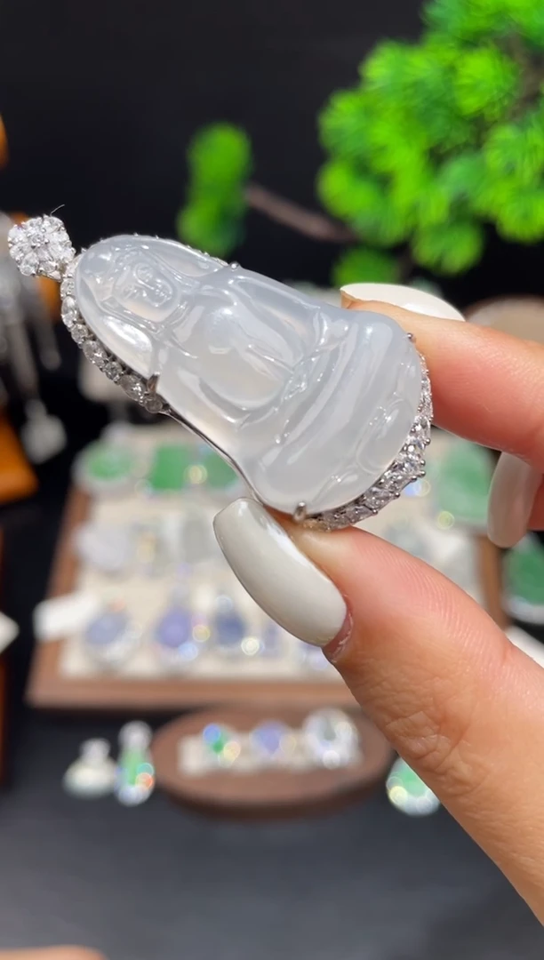 吊坠(赠链)银S925镶嵌翡翠吊坠