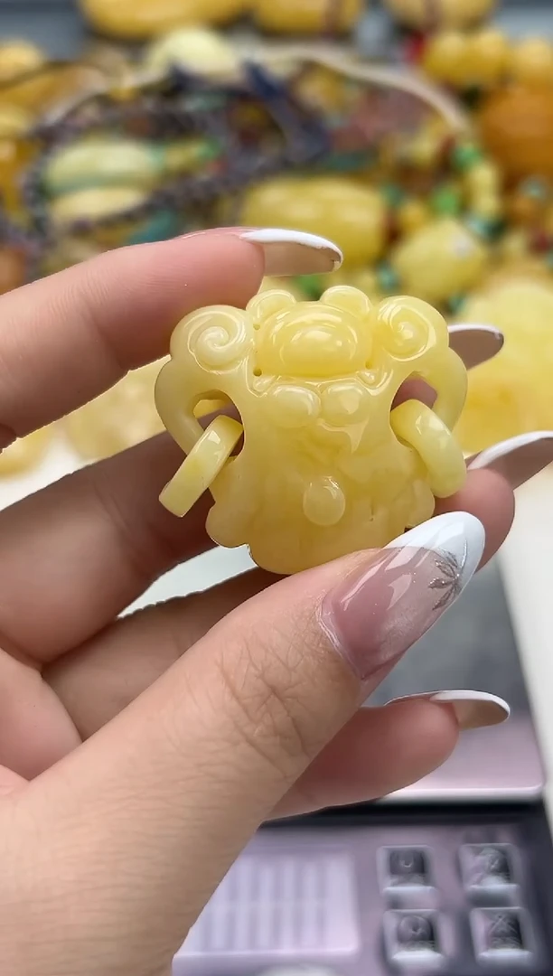 裸石琥珀未镶嵌琥珀蜜蜡吊坠