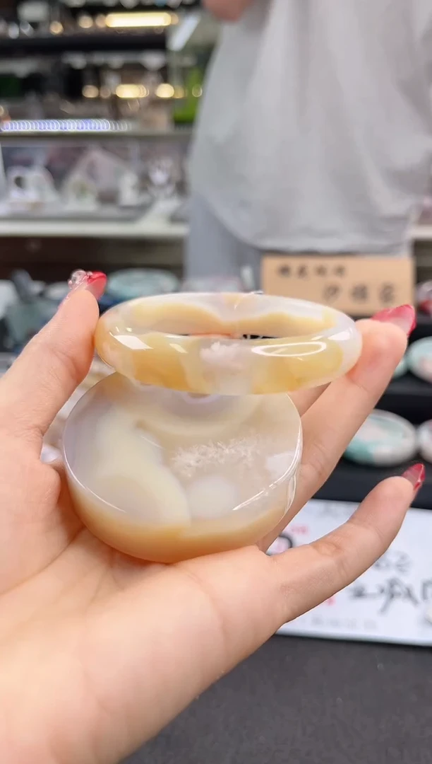 未镶嵌手镯石英质玉58--59圈口（赠品镯心）13896