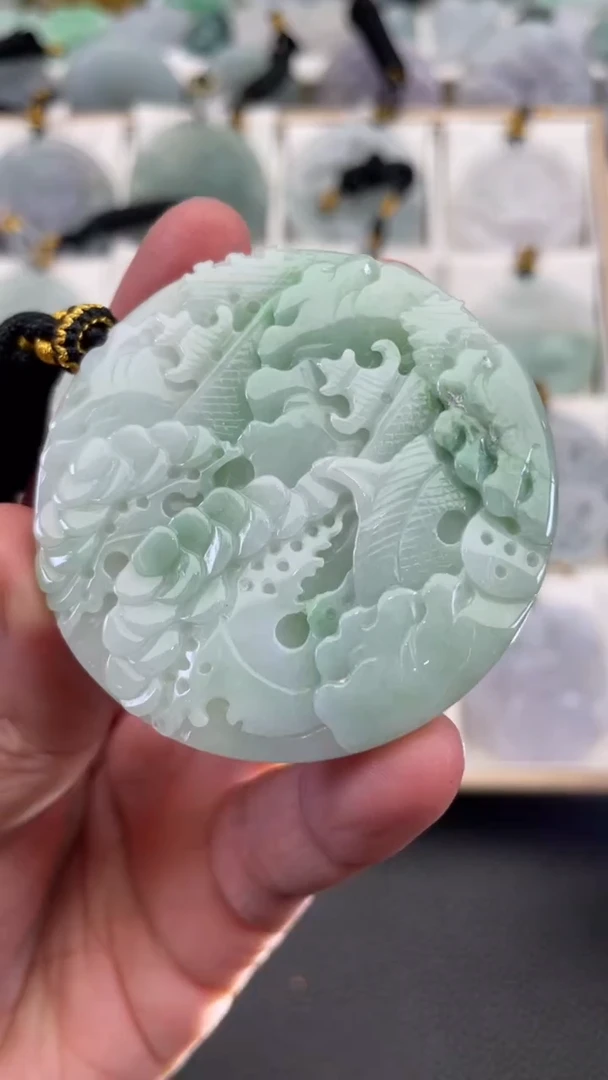 颈饰未镶嵌翡翠天然缅甸翡翠A货 有瑕疵333