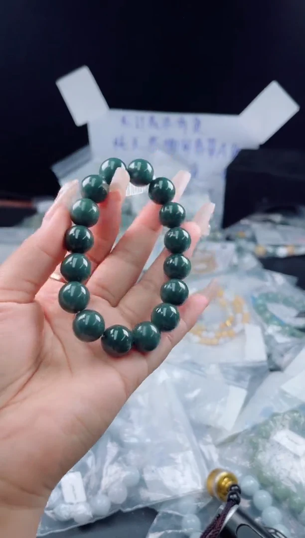 未镶嵌定制翡翠珠串