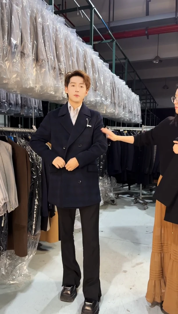 男款大衣孤品福利价！！ 150斤