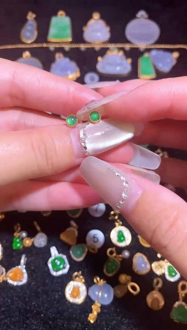 颈饰银S925镶嵌翡翠天然a货