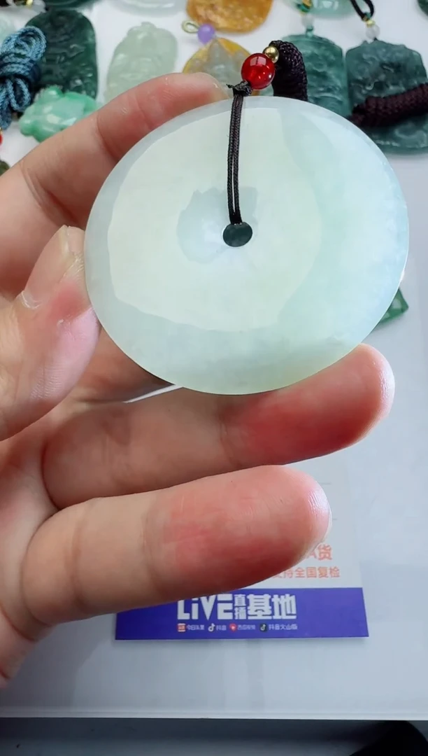 【闪购商品】翡翠颈饰未镶嵌111111111111
