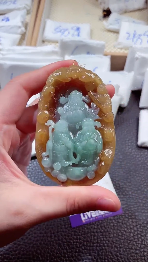 翡翠未镶嵌颈饰00002427