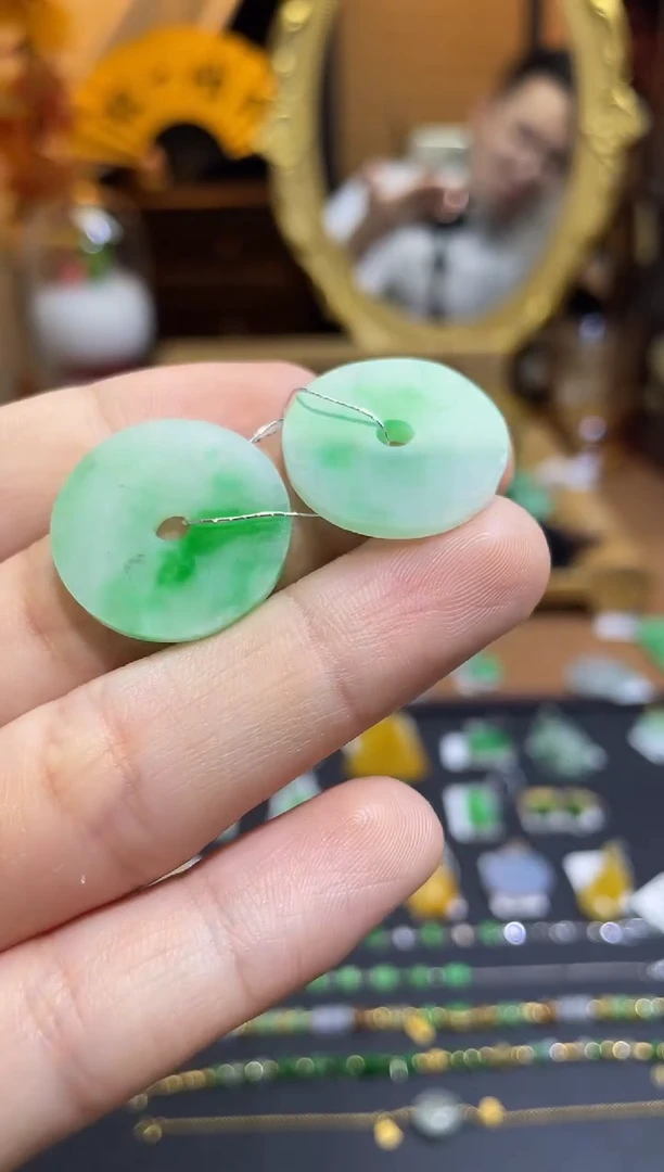 颈饰未镶嵌翡翠假一赔三