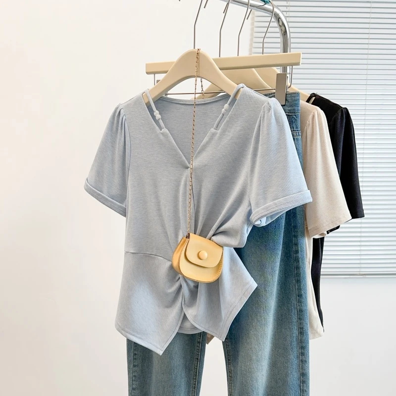 清2025夏季胖mm大码不规则开叉V领短袖t恤设计感镂空上衣64038